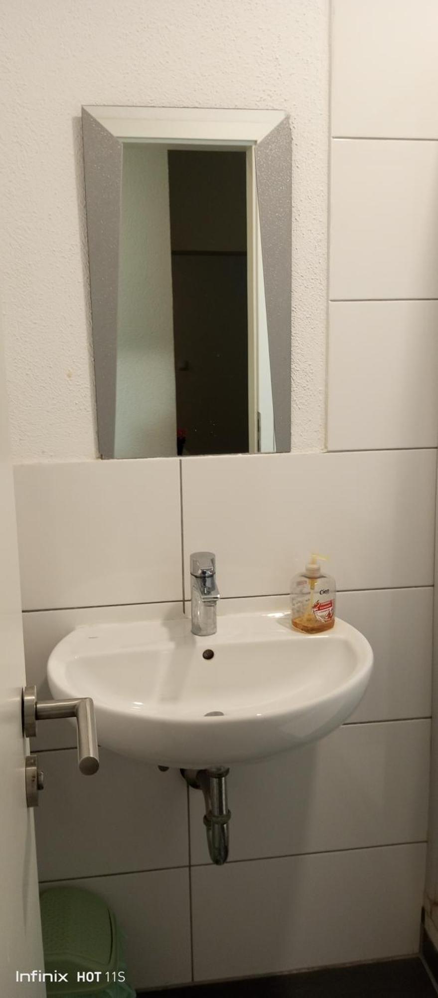 Gemuetliches Lisa Zimmer Mit Gemeinschaftskueche Heilbronn Zentrum Extérieur photo