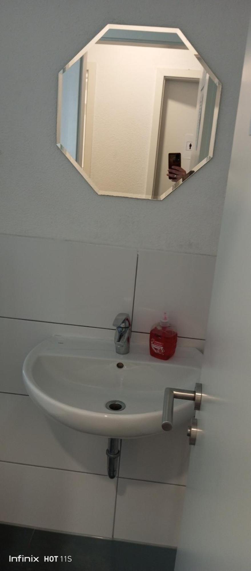 Gemuetliches Lisa Zimmer Mit Gemeinschaftskueche Heilbronn Zentrum Extérieur photo